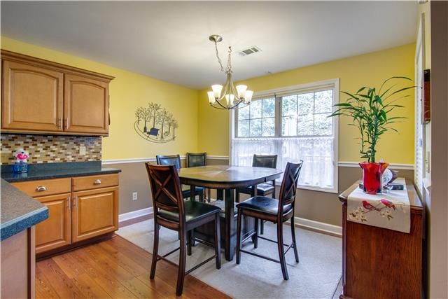 2277 Riverway Dr, Old Hickory, TN 37138
