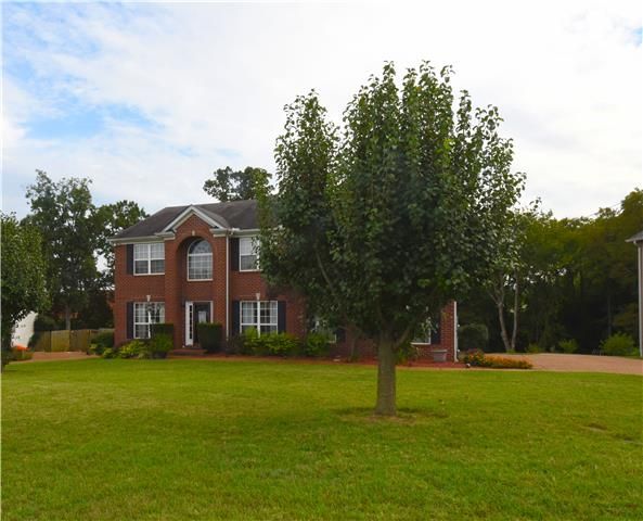 219 Briarcotes Cir, La Vergne, TN 37086