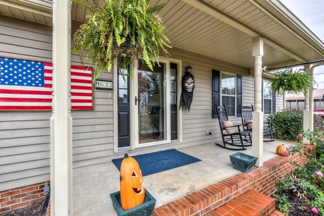 633 Evergreen Dr, Murfreesboro, TN 37128
