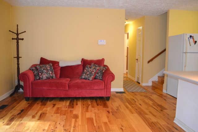 4085 Scenic View Dr, Pegram, TN 37143