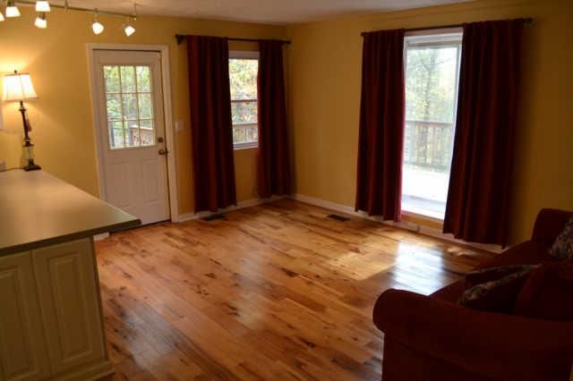 4085 Scenic View Dr, Pegram, TN 37143