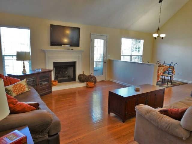 1326 D Ann Dr, Murfreesboro, TN 37129