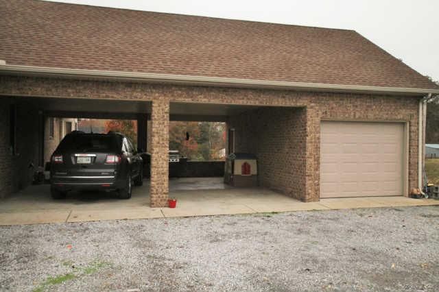 5871 Buzzard Creek Rd, Cedar Hill, TN 37032
