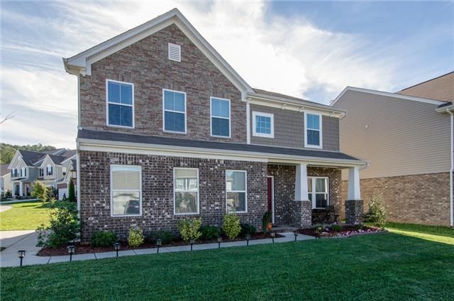 700 Gloucester Ln, Nashville, TN 37221