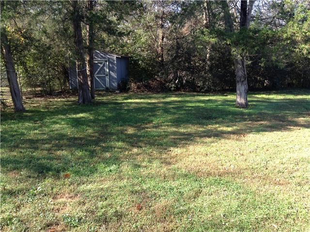 653 Lake Terrace Dr, Nashville, TN 37217