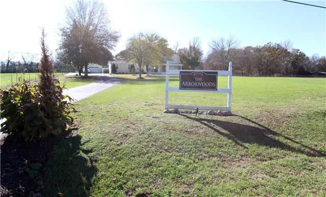 2141 Thompson Rd, Murfreesboro, TN 37128