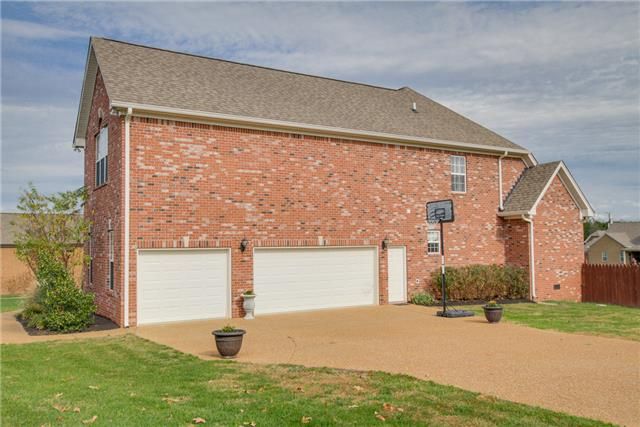602 Oak Branch Ln, Mount Juliet, TN 37122