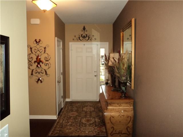2229 Burnside Dr, Murfreesboro, TN 37128