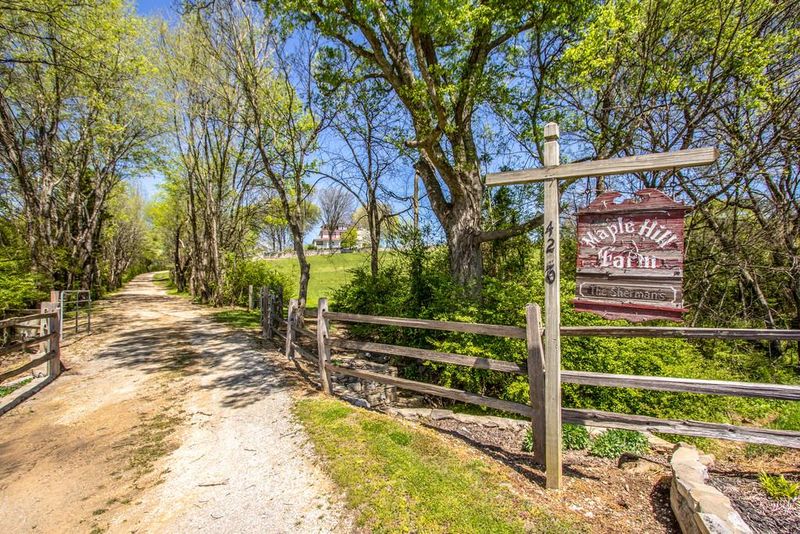 4220 Old State Rd, Culleoka, TN 38451