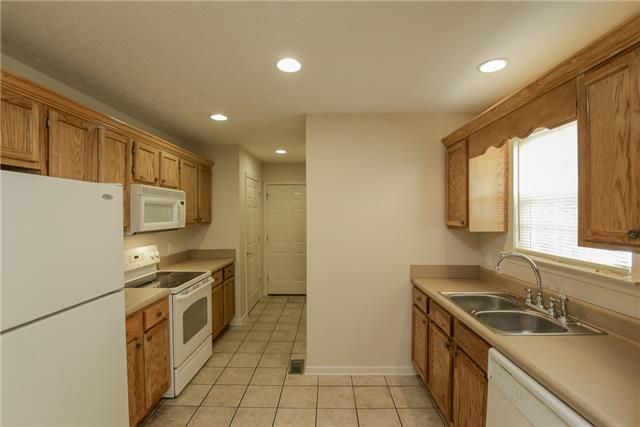 2004 Scott Ave, Nashville, TN 37206