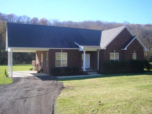 415 Mount Vernon Rd, Bethpage, TN 37022
