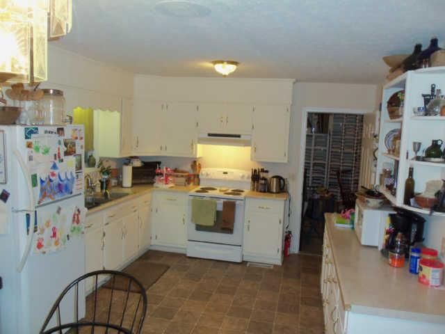 964 Harsh Ln, Castalian Springs, TN 37031