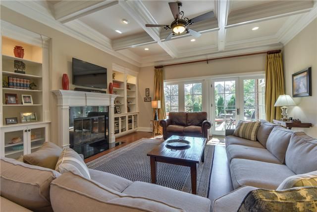1215 Goodloe Dr, Nashville, TN 37215