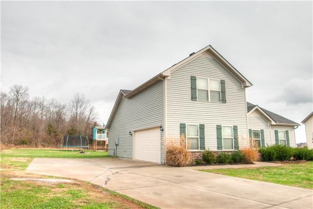 1122 Starhurst Dr, Murfreesboro, TN 37128