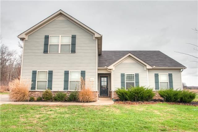 1122 Starhurst Dr, Murfreesboro, TN 37128