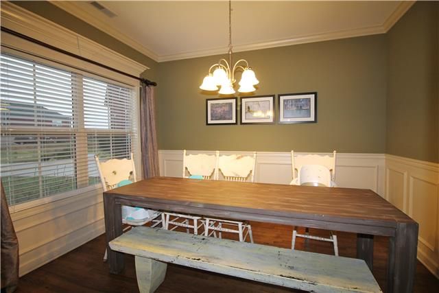 1423 Davy Crockett Dr, Murfreesboro, TN 37129