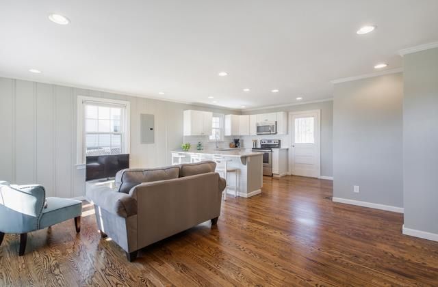 425 Edwin St, Nashville, TN 37207