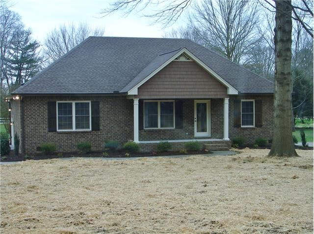 1015 Jefferson Ave, Gallatin, TN 37066