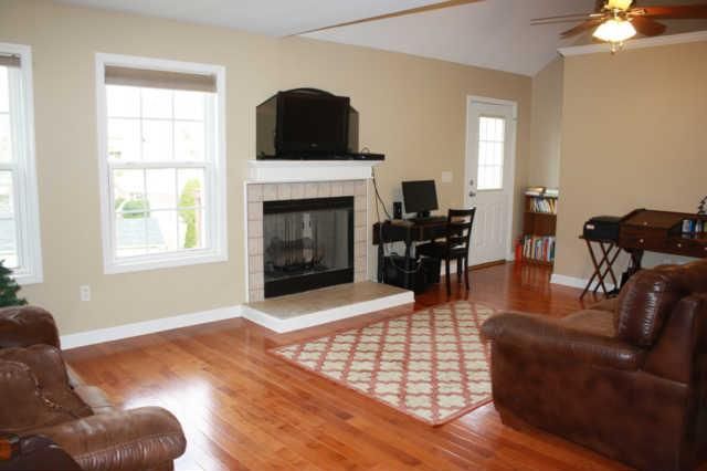 2517 Edinburgh St, Old Hickory, TN 37138