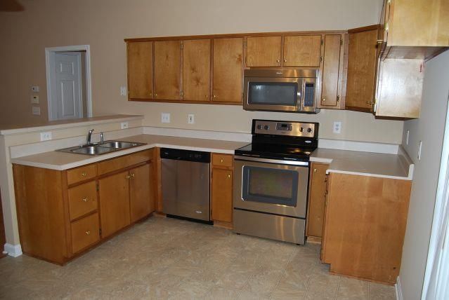 1024 Saddlestone Dr, Hermitage, TN 37076