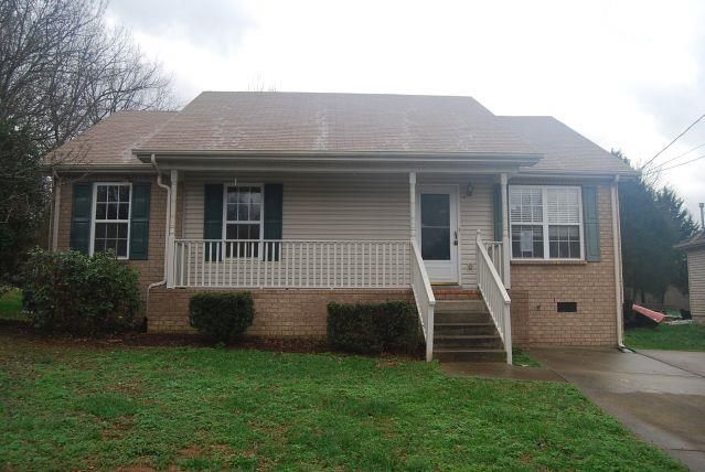 1024 Saddlestone Dr, Hermitage, TN 37076