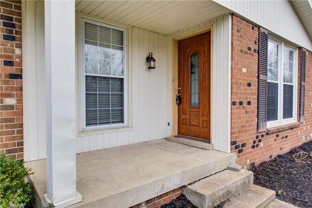 7452 Stacy Dr, Nashville, TN 37221