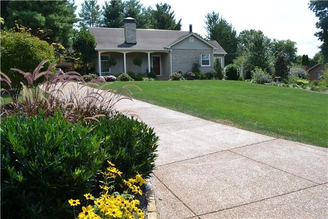 220 Spring Rd, Old Hickory, TN 37138