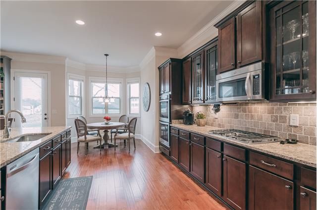 1001 Regency Ct, Gallatin, TN 37066