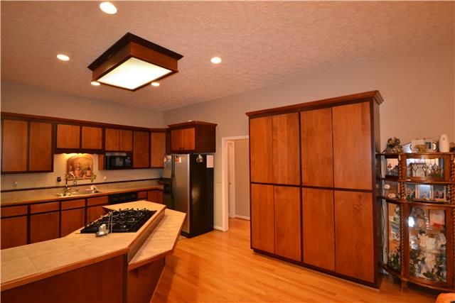 1366 Westfield Rd, Dickson, TN 37055