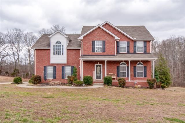 147 Lena Loop, Burns, TN 37029