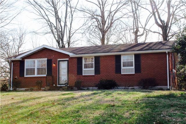 1105 Copperstill Cir, Kingston Springs, TN 37082
