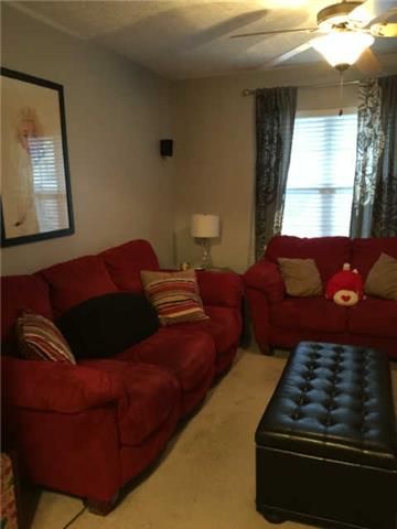 4033 Cody Dr, La Vergne, TN 37086