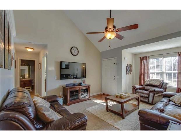 2504 Hickory Dr, Springfield, TN 37172