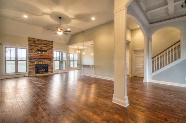 276 Bradshaw Rd, Lebanon, TN 37087