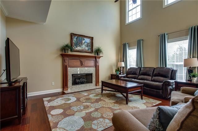 309 E Creekview Ct, Brentwood, TN 37027