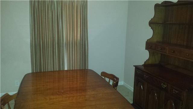 549 Castlegate Dr, Nashville, TN 37217