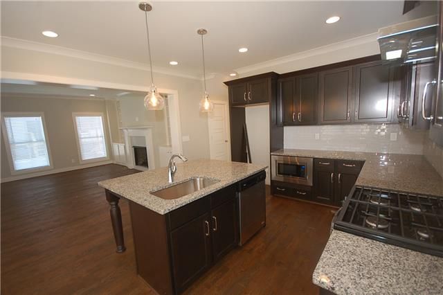 918D Delmas, Nashville, TN 37216