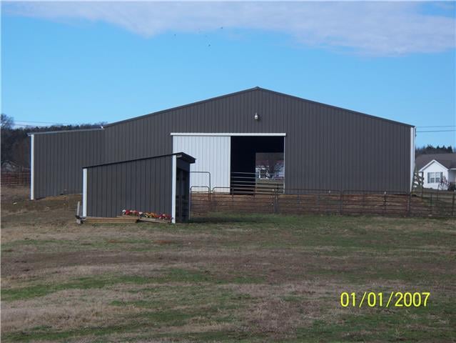 45 Mcginnis Ln, Brush Creek, TN 38547