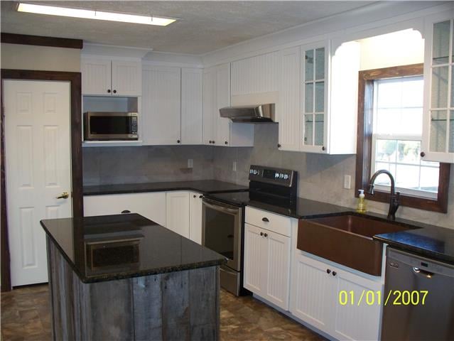 45 Mcginnis Ln, Brush Creek, TN 38547