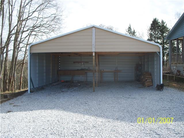 45 Mcginnis Ln, Brush Creek, TN 38547