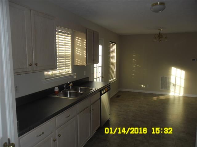 7445 Antietam Ln, Murfreesboro, TN 37130