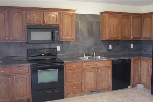 4312 J L Head Rd, Cedar Hill, TN 37032