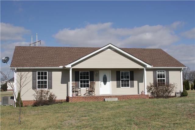 4312 J L Head Rd, Cedar Hill, TN 37032