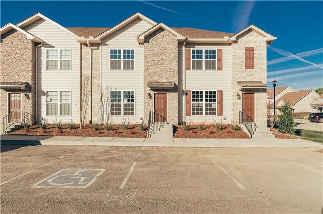 1182 Long Hollow Pike L2, Gallatin, TN 37066