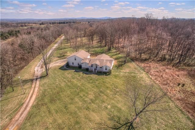 922 Elmore Rd, Eagleville, TN 37060