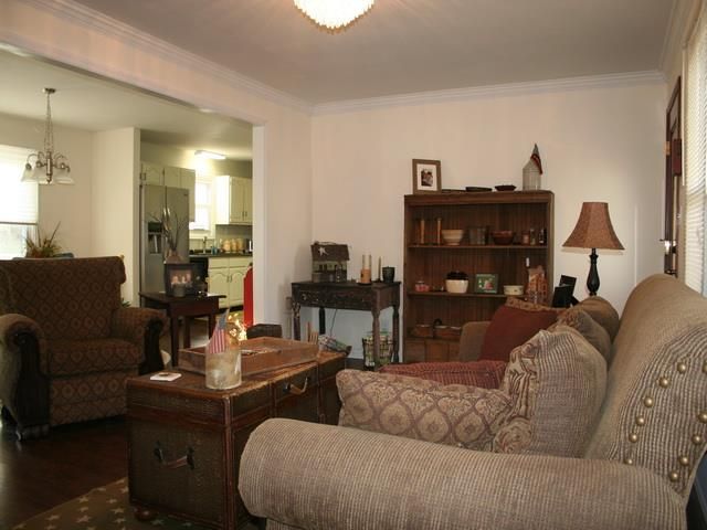 3017 Windsor Dr, Columbia, TN 38401