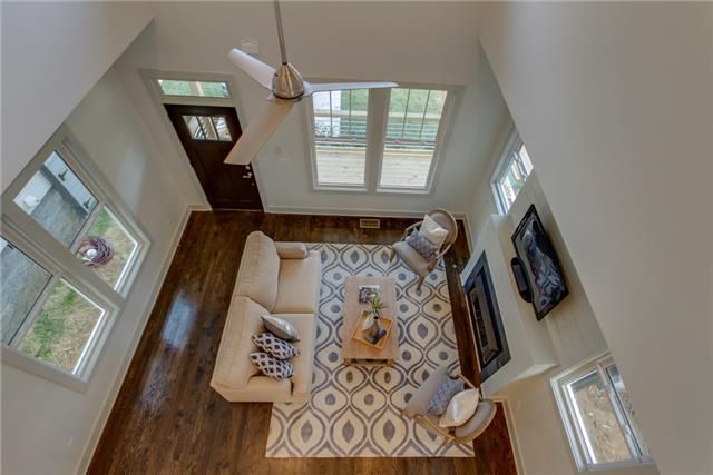925B Thomas Ave, Nashville, TN 37216
