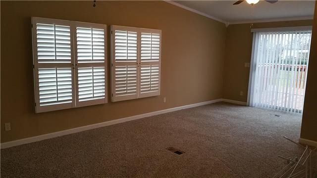 997 Hooper Rd, Charlotte, TN 37036