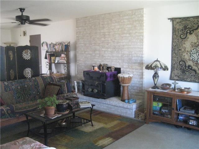 1010 Petty Rd, White Bluff, TN 37187