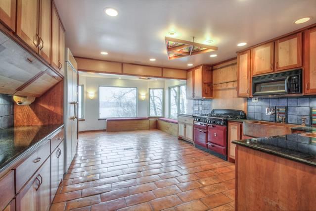 1007 Riverside Dr, Old Hickory, TN 37138
